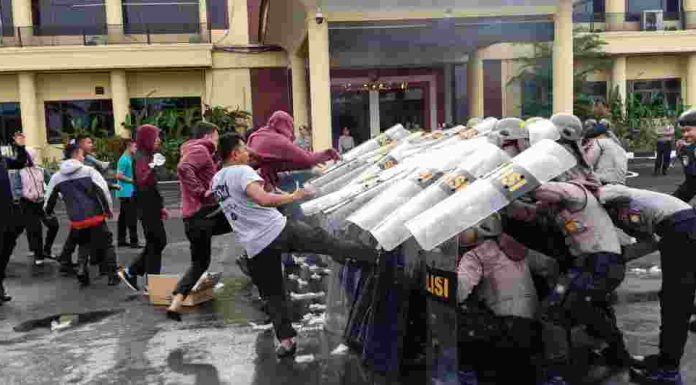Jelang Pemilu 2019, Ditsamapta Polda Banten Asah Kemampuan Pengendalian Massa