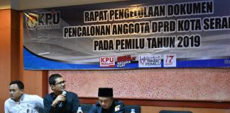 Divisi Teknis KPU Kota Serang di Dampingi Panwaslu Melakukan Rapat Pengelolaan Dokumen Pencalonan
