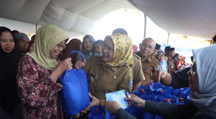 Bupati Serang Imbau Perusahaan Siapkan Sembako Gratis