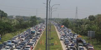 Tol Cipali Macet Lebih Dari 10 Kilometer, Petugas Buka 26 Gardu