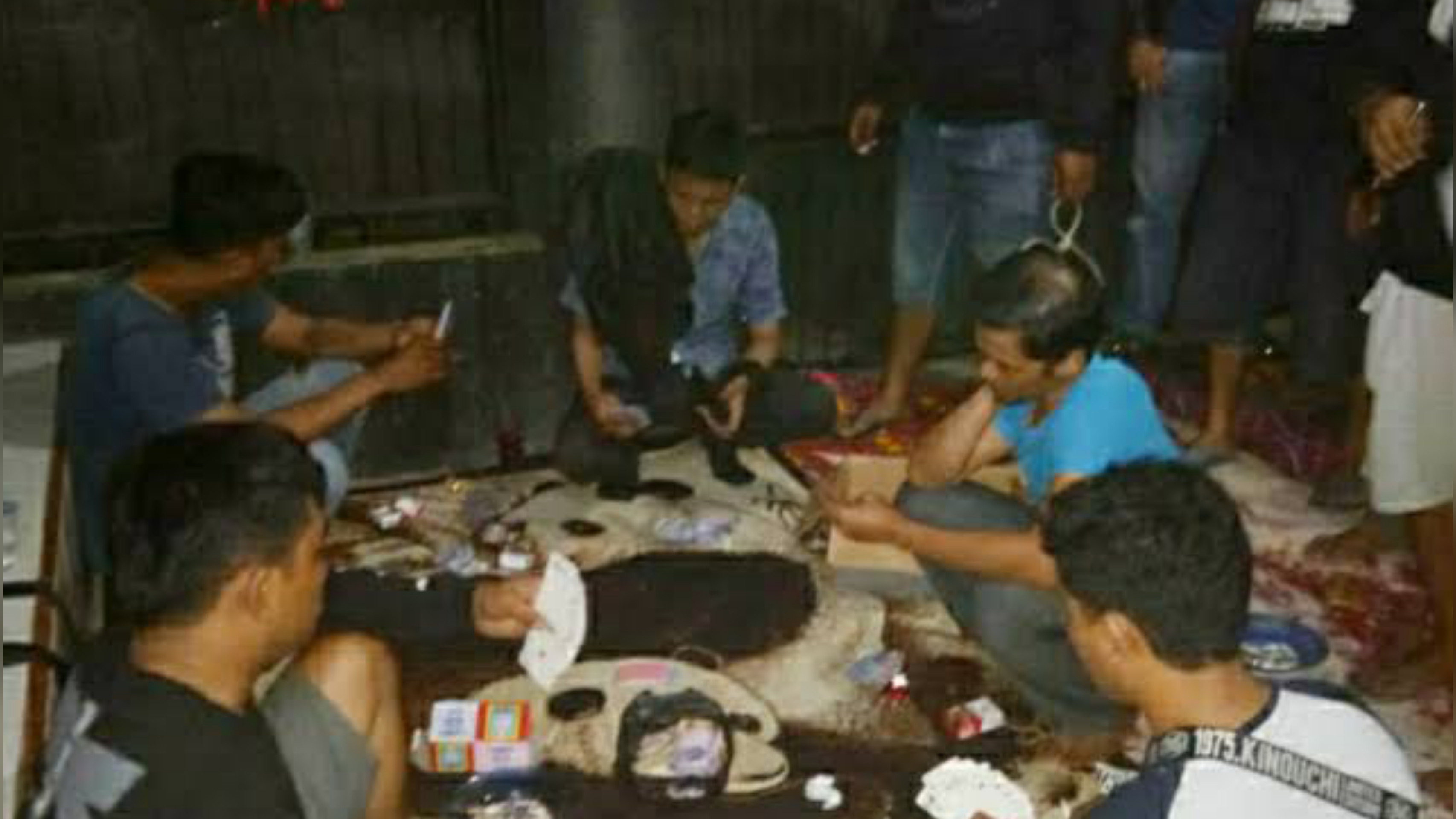 Lima Warga Pandeglang Asik Main Judi Di Amankan Kepolisin