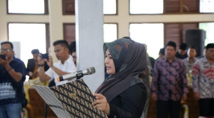 Bupati Irna Ajak Kades Profesional Kelola Anggaran Pemdes
