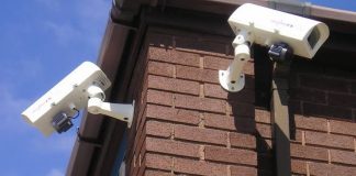 Lawan Petugas, Spesialis Maling Baterai CCTV Ditembus Peluru