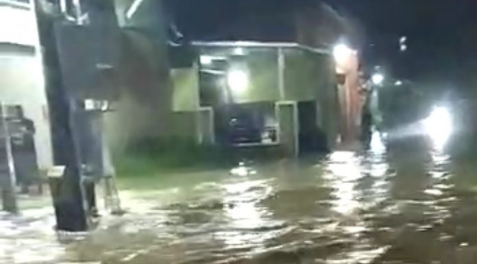 Diguyur Hujan, Kota Serang Dikepung Banjir