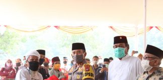 Mensos Salurkan 10 Ribu Paket Sembako di Kabupaten Serang