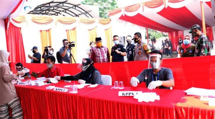Tinjau simulasi, Pjs Bupati Serang Optimis Pilkada Sukses Masyarakat Sehat