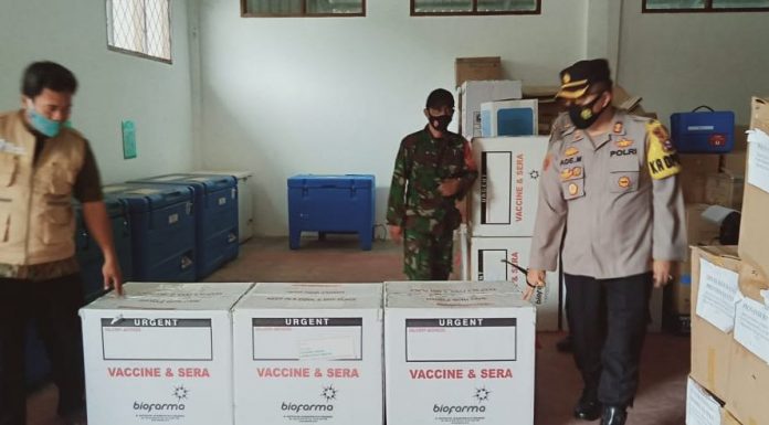 Polres Lebak Kawal Pendistribusian Vaksin COVID-19 Dari Provinsi