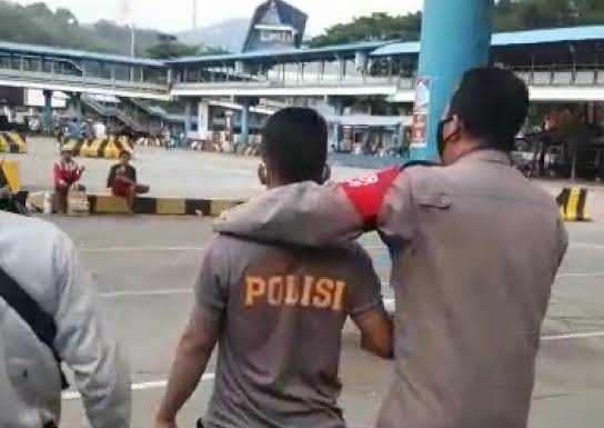 Mencuri equalizer Masjid Al-Ikhlas Cilegon, Polisi Gadungan Ditangkap