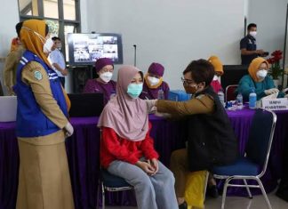 Pemkab Tangerang Targetkan Vaksinasi Dosis Ketiga pada Tenaga Kesehatan Tuntas Agustus