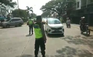 Polda Banten Batasi Wisatawan Menuju Pantai Anyer dan Carita Dan Sekitarnya