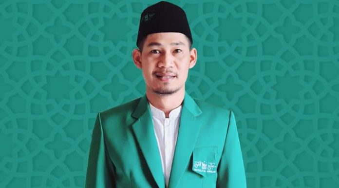 Pujiyanto : “Nawawi Tak Berakhlak.”