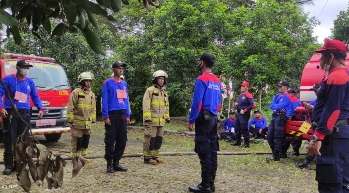 Siaga kebakaran, BPBD Latih pasukan Praktek Formasi Regu dan Pola pemadaman kebakaran