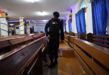 Polda Banten Sterilisasi dan Cek Prokes Tempat Ibadah Gereja