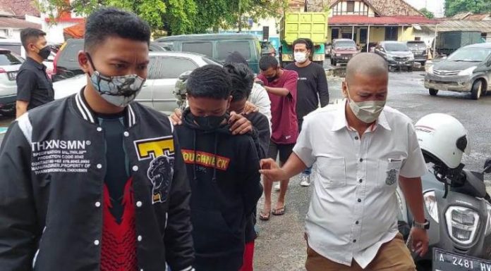 Polisi Ringkus Berandal Jalanan Kelompok Baskom yang Kerap Tawuran di Kota Serang