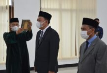 Lantik 2 Kepala Dinas, Bupati Zaki: Ciptakan Citra Aparatur BERAKHLAK dan Berorientasi Pelayanan