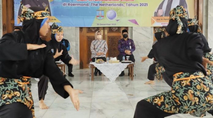 Berprestasi Tingkat Internasional, Jurus Silat Kaserangan Mendunia