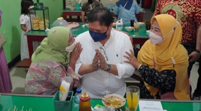 Menko Airlangga Hartarto Pastikan Kebijakan Pemberdayaan UMKM Berjalan dengan Baik, Terutama Sektor Kuliner