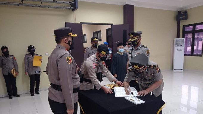 Dua Jabatan Kapolsek dan Tiga PJU Polres Serang Diisi Wajah Baru