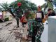 Personel Kopassus Turun Tangan Bantu Korban Banjir di Kota Serang