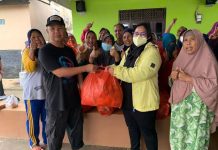 Kader Golkar Banten Bantu Korban Bencana