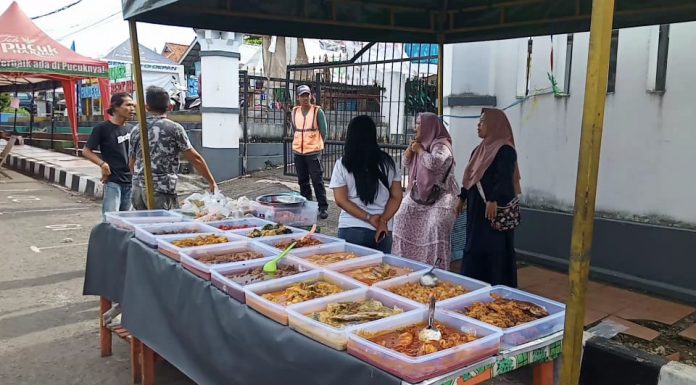 Cerita Penjual Takjil Ditipu Orang Tidak Dikenal di Pandeglang Banten