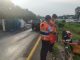 Mobil Muatan Ikan Terguling di Tol Tangerang-Merak Km 72.700 A