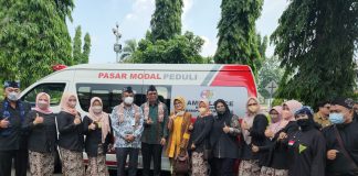 Pasar Modal Indonesia Sumbang Bantuan Ambulans Untuk RSUD Pandeglang