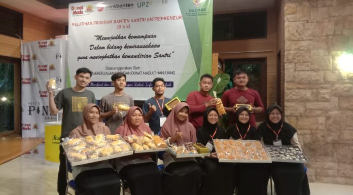 Peringati Hari Santri, Bank Banten Adakan Program Banten Santri Enterpreneur Pembuatan Bakery