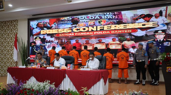 Polda Banten Tangkap 7 Tersangka Pengoplos Beras Bulog