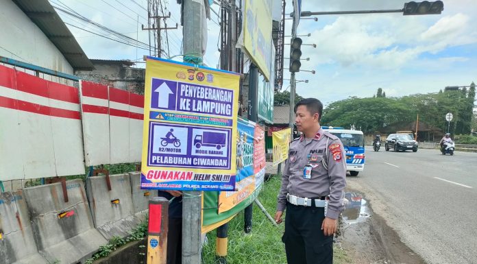 Satlantas Polres Serang Siapkan Rambu Penunjuk Arah Menjelang Arus Mudik