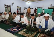 Gelar Safari Ramadhan, Kepala Daerah Kota Serang Solat Tarawih Bersama Warga