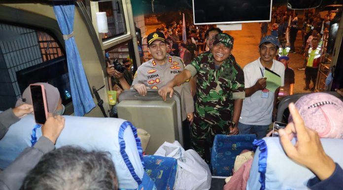 Kapolres Serang Melepas Keberangkatan 5.940 Peserta Mudik Antar Jemput Karyawan PT. Nikomas Gemilang