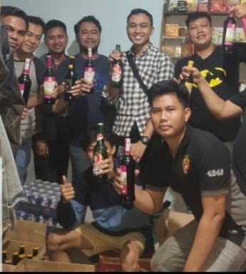 Gelar Razia, Polsek Kragilan Sita Ratusan Miras dari Toko Jamu