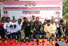 Peringati Hari Bhayangkara ke-78, Polda Banten Musnahkan Puluhan Ribu Miras