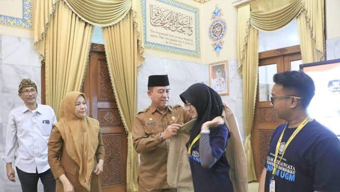Mahasiswa KKN UGM Inisiasi Pembuatan Home Stay di Wisata Religi Tanara