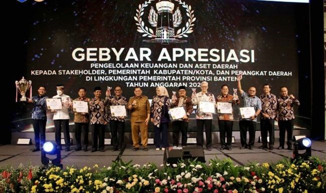 Pemkot Tangerang Raih Penghargaan kategori Sangat Baik atas Kinerja Pengelolaan Keuangan dan Aset Daerah dari Pemprov Banten