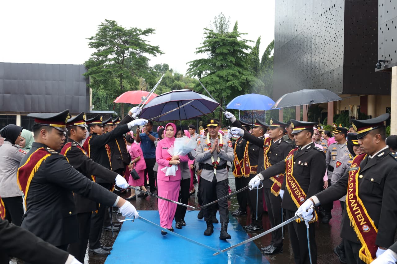 HUT ke-81 RI di Banten, Kapolda Hengki Bacakan Pancasila Saat Upacara