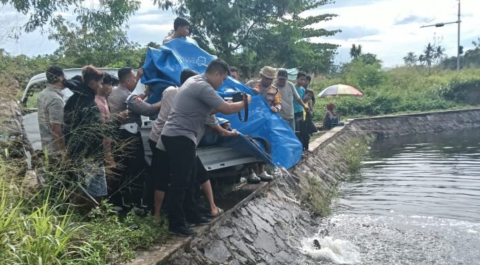 Polres Serang Tebar Ratusan Ikan Lele di Danau Puspemkab