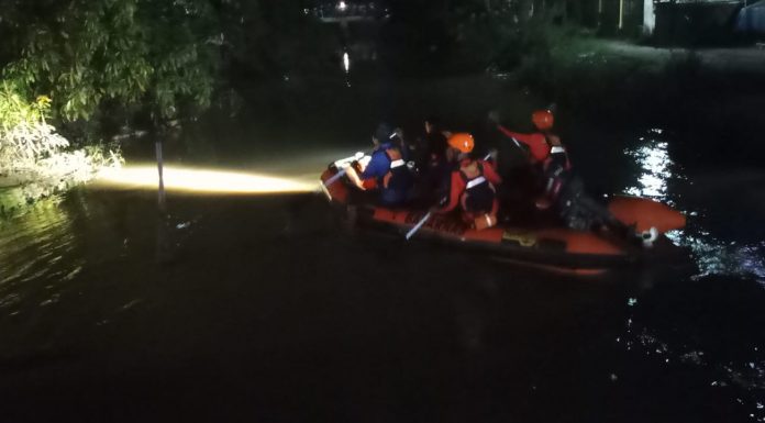 Seorang Pria Tua Ditemukan Tewas Saat Tenggelam di Kali Tembalang Serang