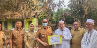 Walikota Serang Salurkan Bantuan ke Ponpes An-Nawabiyah Usai Kebakaran