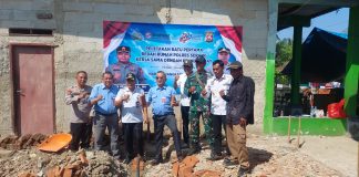 Rayakan Hari Jadi, Polres Serang Bedah Rumah Warga